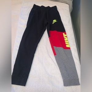 Kids Nike Hoddie and Sweat pants Set